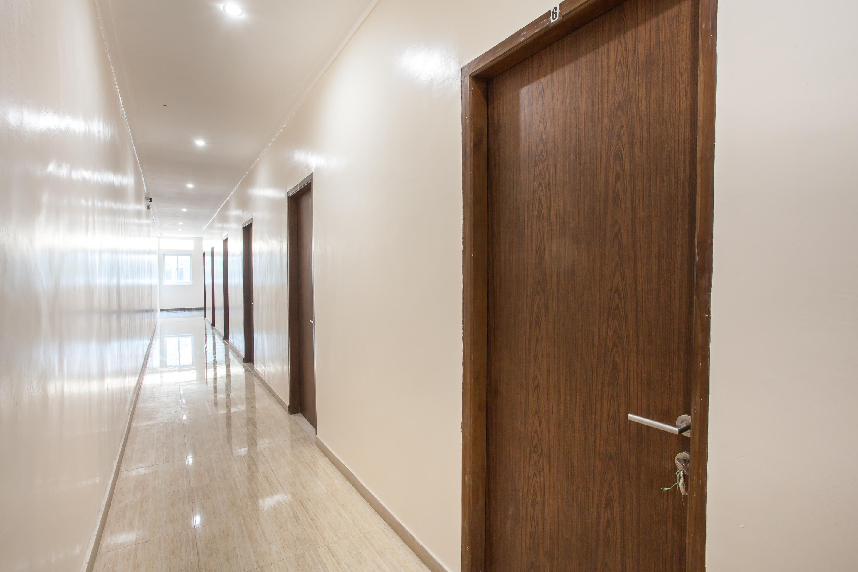 Super Oyo Capital O 134 Lg Residence Σουραμπάγια Εξωτερικό φωτογραφία
